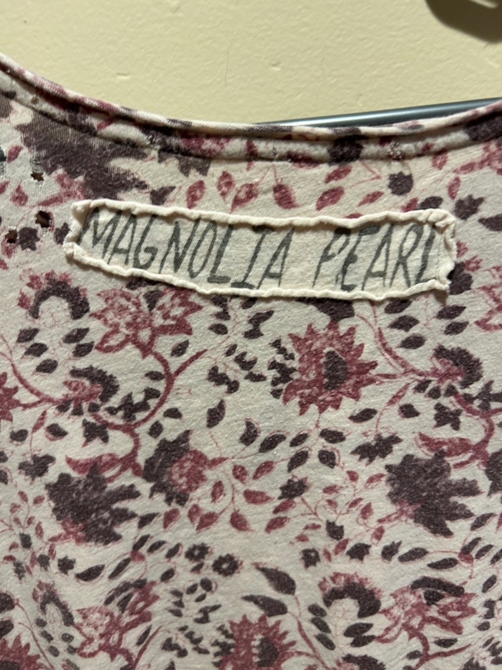 A another vintage Magnolia Pearl long sleeve T-shirt - Picture 3 of 4
